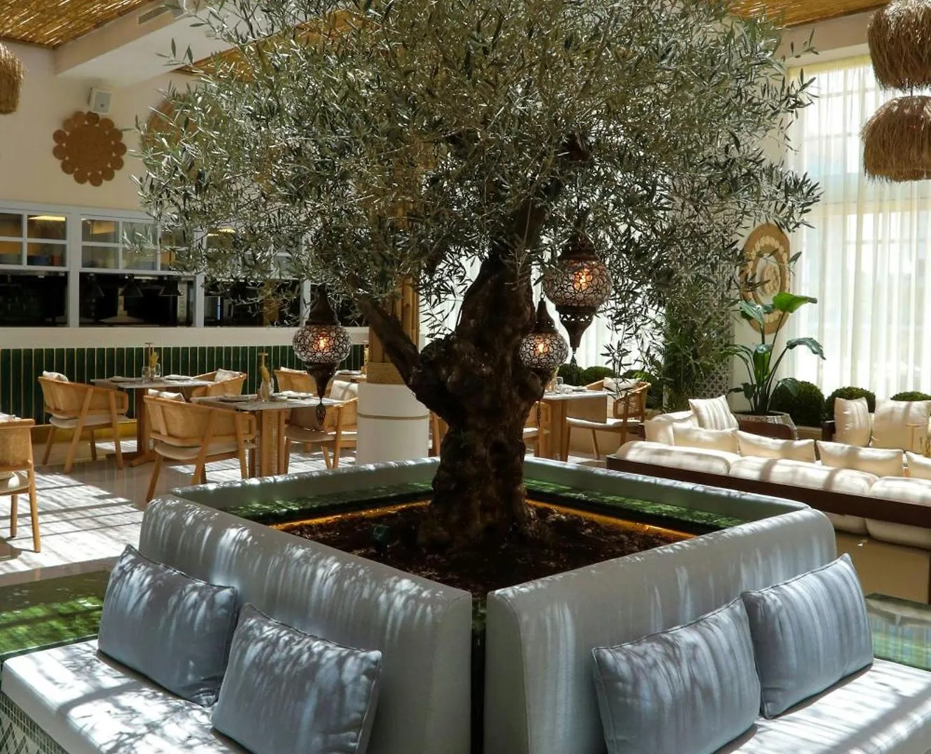 Courtyard By Marriott Riyadh Olaya Hotel