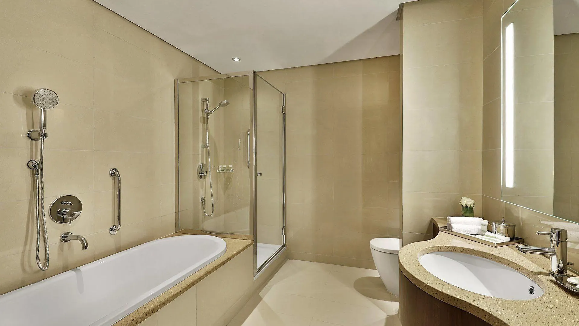 Courtyard By Marriott Riyadh Olaya 4*,