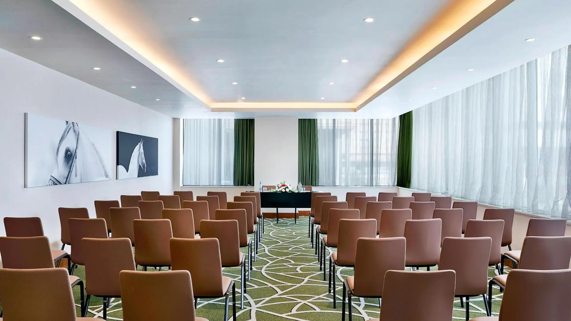 Courtyard By Marriott Riyadh Olaya Otel